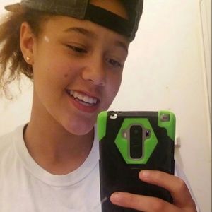 Meet your Posher, Sierra