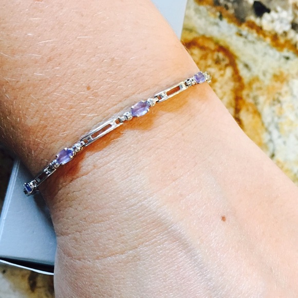 Tanzanite & white gold tennis bracelet 14k