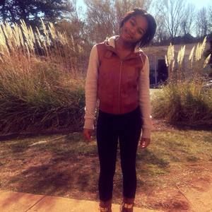 Meet your Posher, Myia