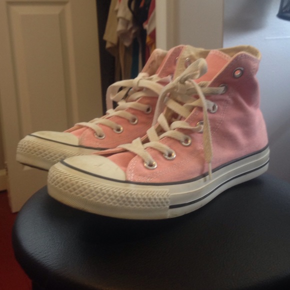 Pink converse