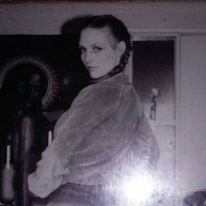 Meet your Posher, Farris