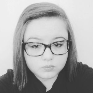 Meet your Posher, Danae