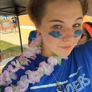 Meet your Posher, Haley