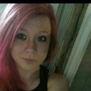 Meet your Posher, Selena