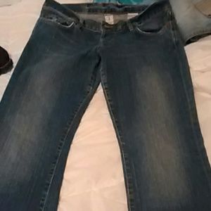 LUCKY BRAND JEANS