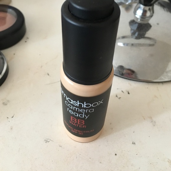 Smash box camera ready BB water