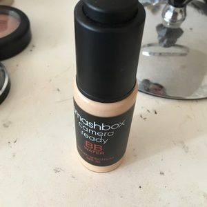 Smash box camera ready BB water