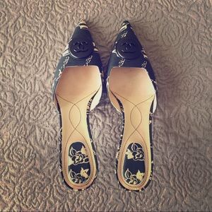 CHANEL Navy & Beige canvas mules