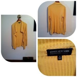 Goldfish/ yellow shrug