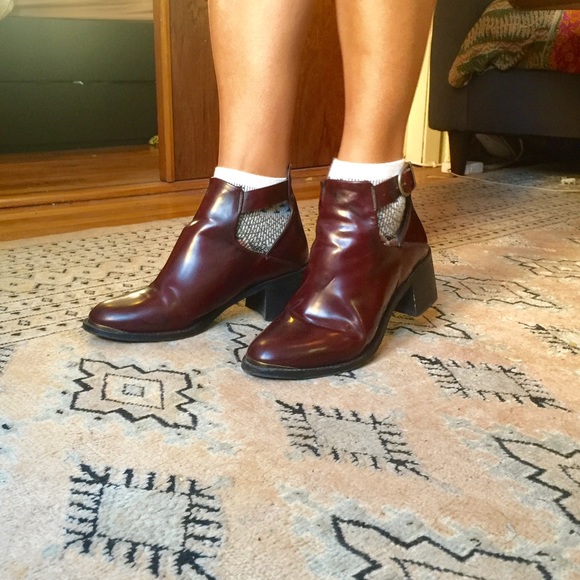 Topshop Red Leather Buckle Ankle Booties Size 7.5 - Picture 4 of 4
