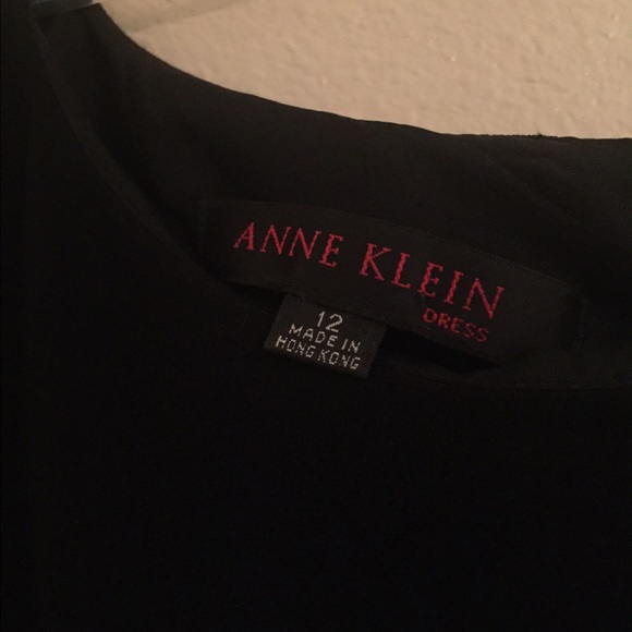 Anne Klein sde 12 black dress