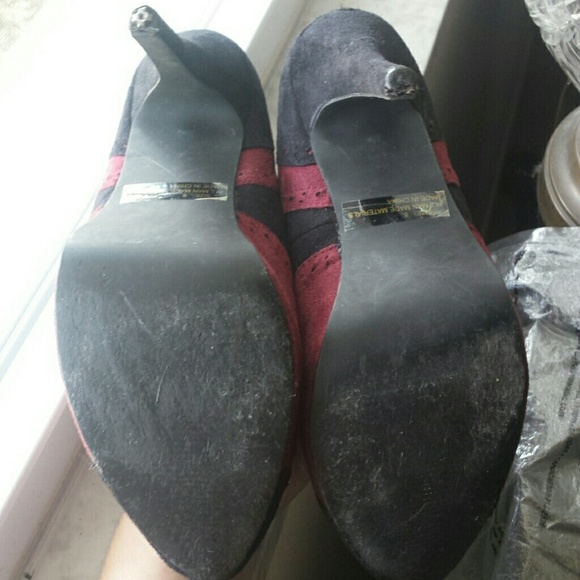 Red and black heels - Picture 3 of 4