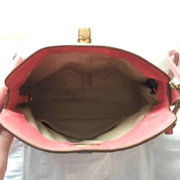 Coach wristlet - Picture 2 of 4