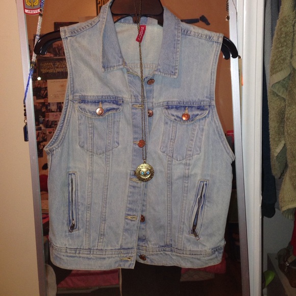 🎀Jean Vest💄 - Picture 2 of 3