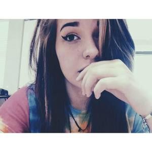 Meet your Posher, Selena