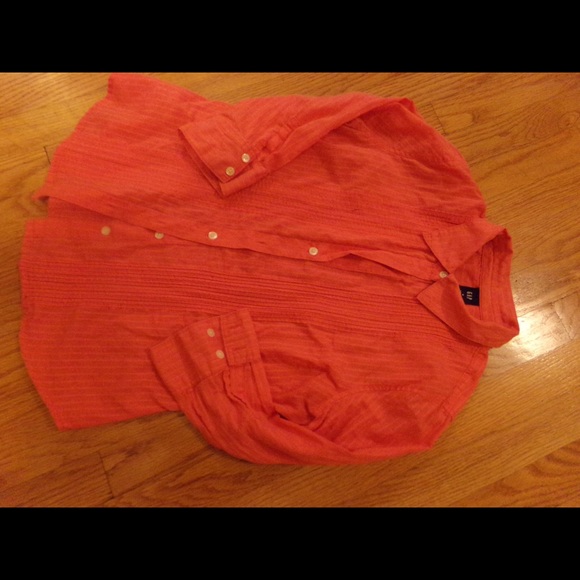 Button down bright pink shirt. Gap. Size S.