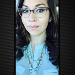 Meet your Posher, Edna