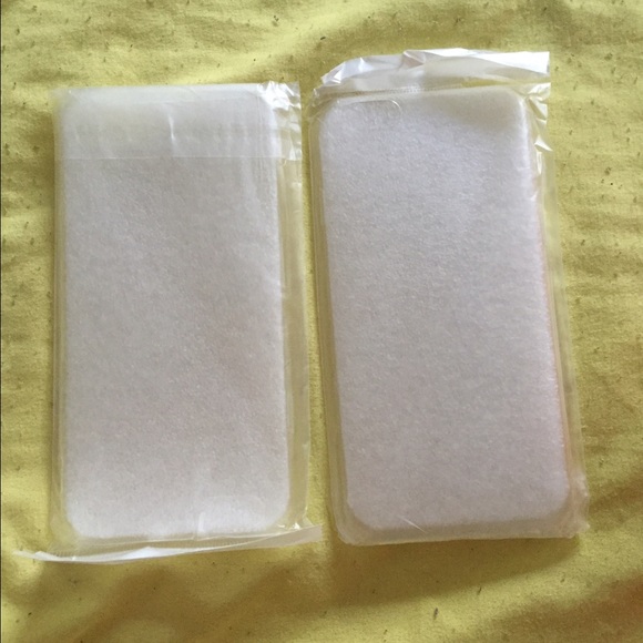 2 Brand new clear IPhone 6 cases!