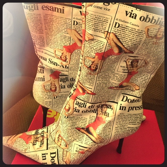 Sexy news booties