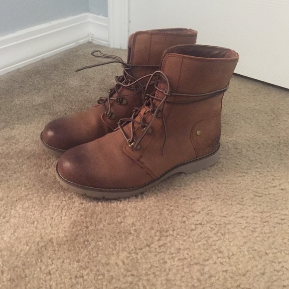 North face boots