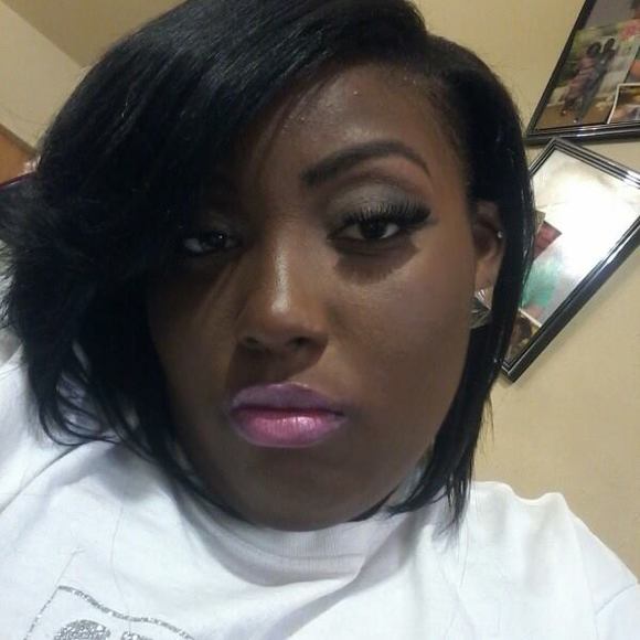 Meet your Posher, Damaria - Picture 1 of 1