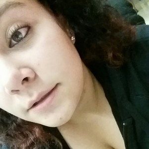 Meet your Posher, Alexia