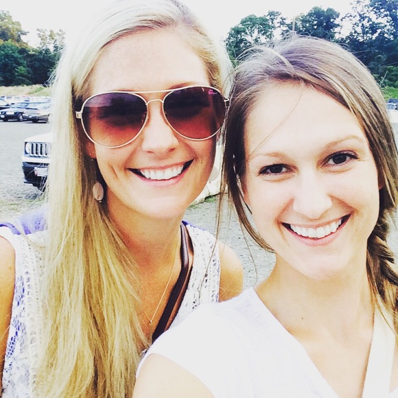 Meet your Posher, Katie - Picture 2 of 2