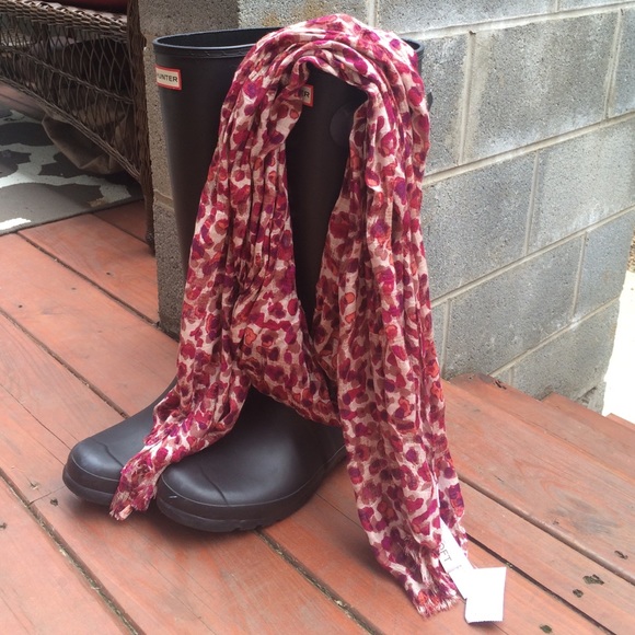 Cute scarf from loft 💕