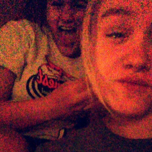 Meet your Posher, Alyssa - Picture 1 of 1