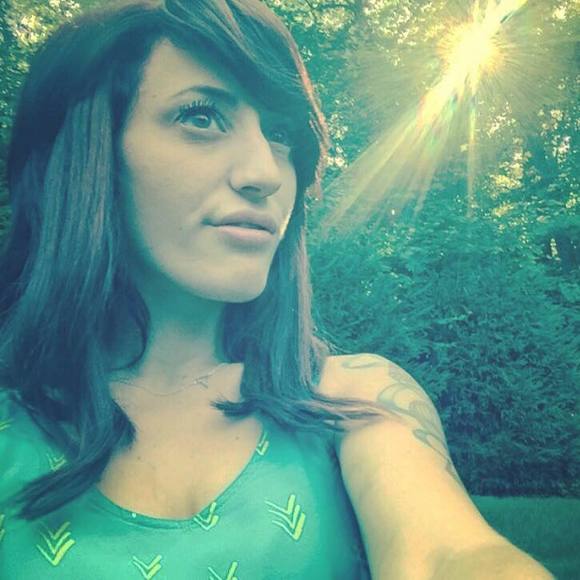 Meet your Posher, Laur