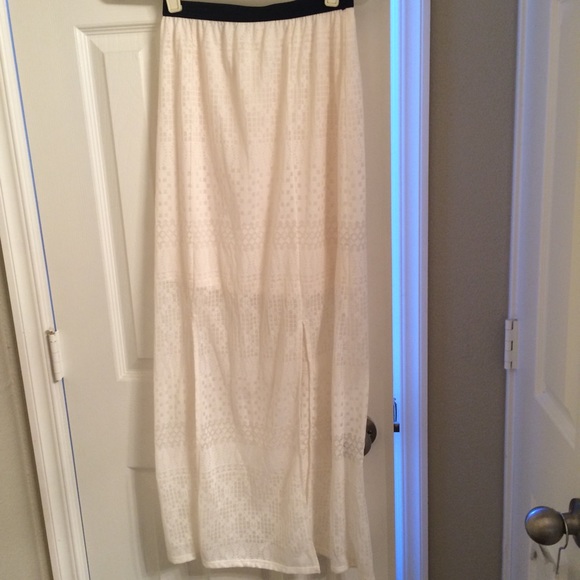 Sheer paneled skirt