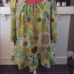 💰SALE💰 Cute sunflower peasant top