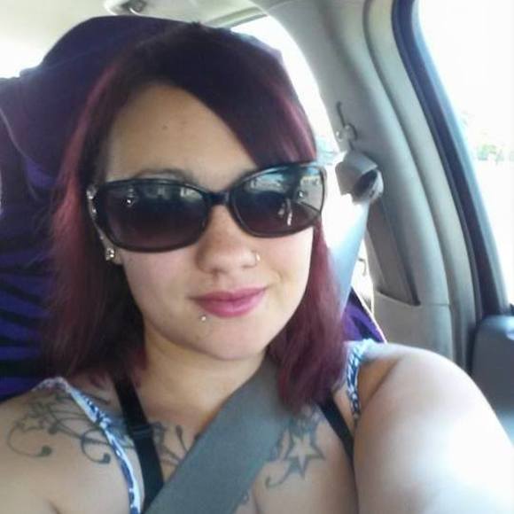 Meet your Posher, Kayla