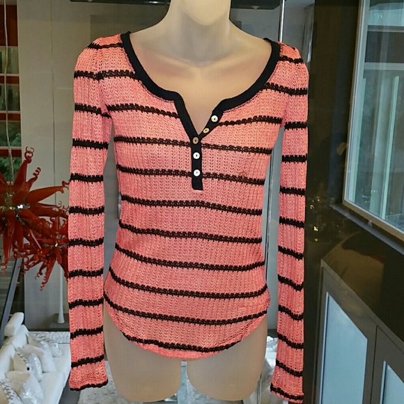 Aeropostale Tops - NWT Areopostale knitted shirt