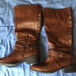 Brown boots