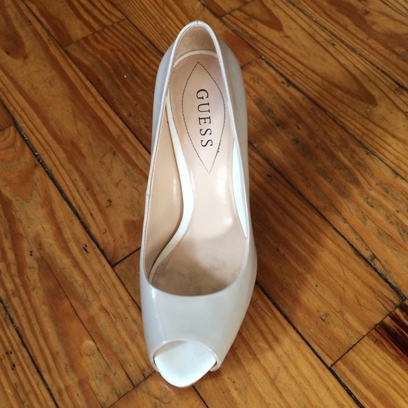 Guess peep toe heels - Picture 3 of 4
