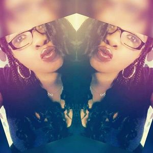 Meet your Posher, Paris