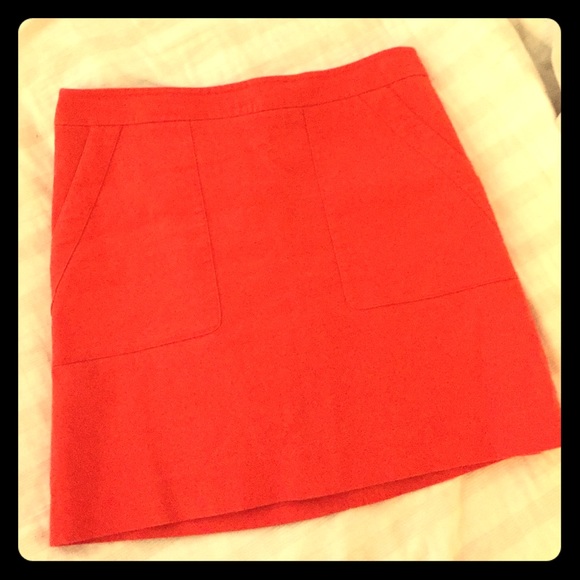 🤑 clearance 🤑Orange LOFT short skirt