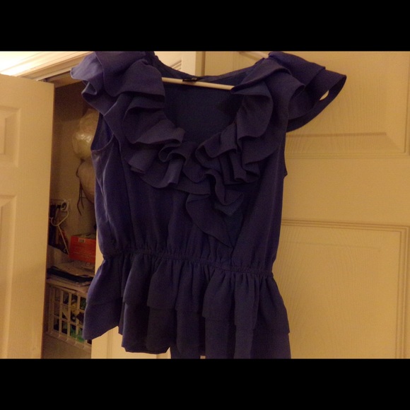 Ruffled dressy blouse. Blue. Size 6