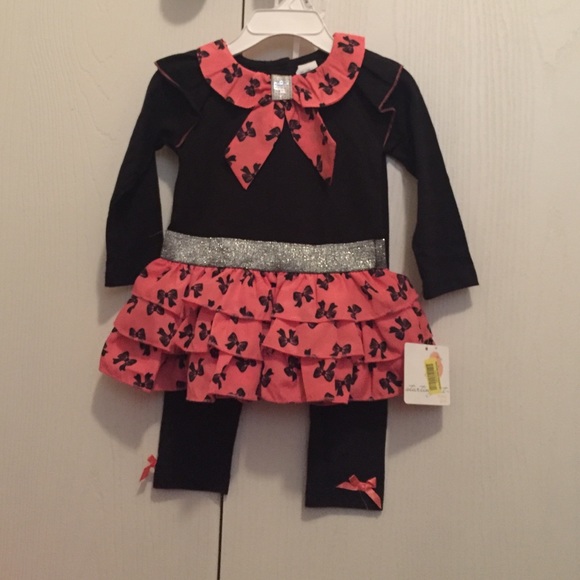 Adorable baby's outfit.💕 - Picture 3 of 3