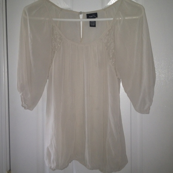 ❌Sold❌Rue 21 cream sheer blouse