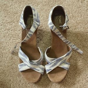 TOMS Shoes - Print wedge sandal TOMS Shoes - Print wedge sandal