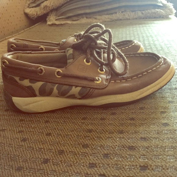 Little girls sperrys size 12 good condition