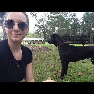 Meet your Posher, Crystal