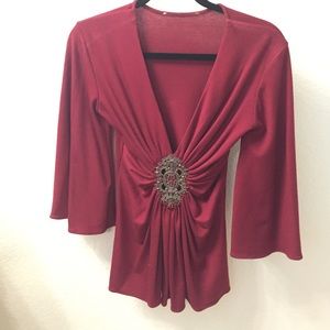 Sky maroon/red top
