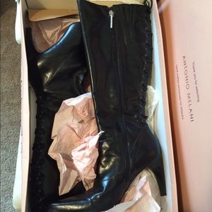 Rare Antonio Melani Nickie Boot