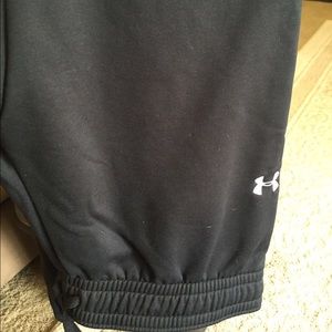 Under Armor Stormfire pants