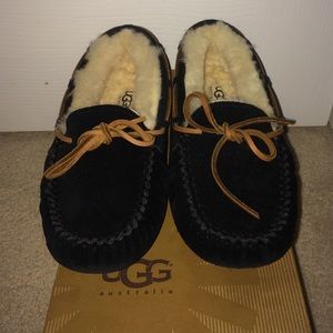 Ugg Dakota Moccasins size 3 kids size 5 women's