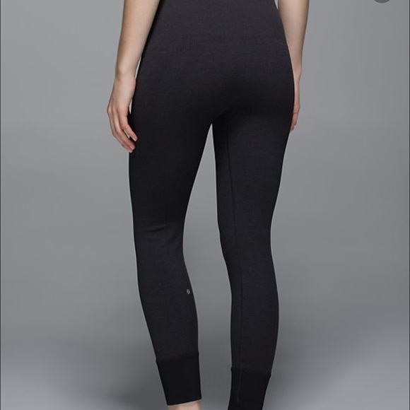 Lululemon ebb to street pants