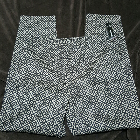 New Directions navy and tan flower print pants